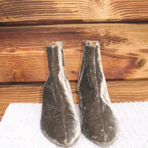 Aquazzura Baroque Heeled Ankle Boots - Picture 5 of 10